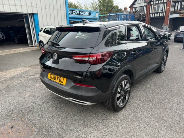 Vauxhall Grandland X 2018 1.6 Turbo D Blueinjection Sport Nav Suv D Black #3