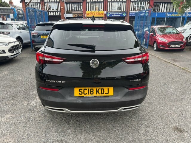 Vauxhall Grandland X 2018 1.6 Turbo D Blueinjection Sport Nav Suv D Black #4