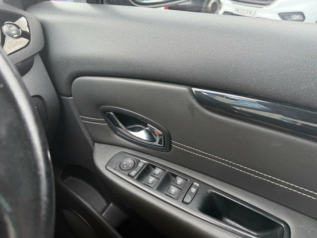Renault Grand Scenic Silver #20