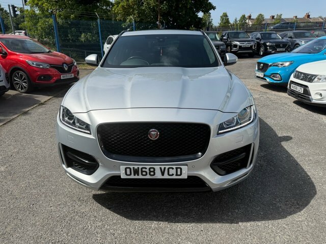 Jaguar F-Pace 2.0D R-sport Awd  #7