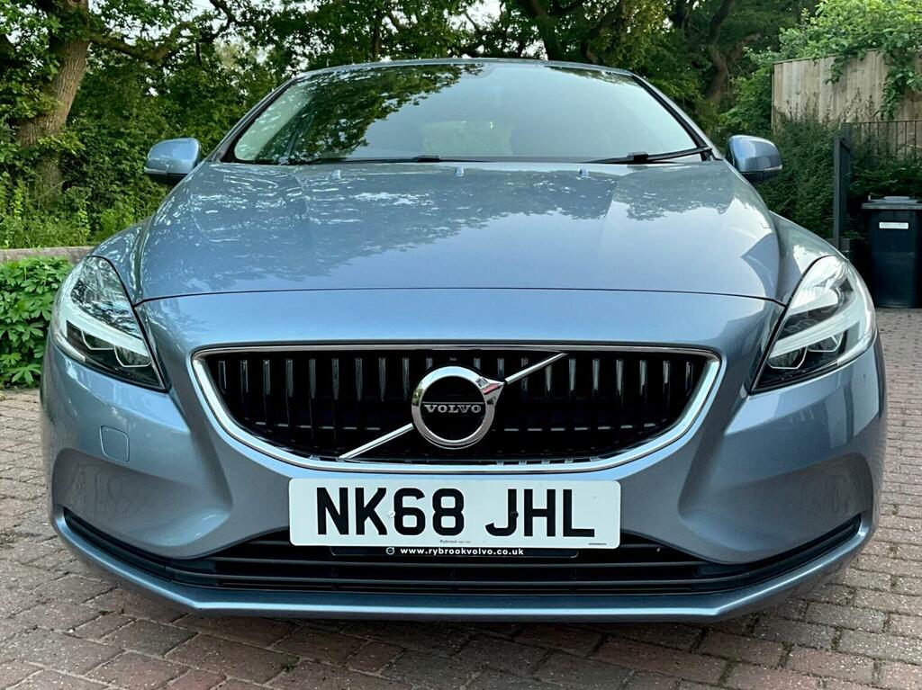 Volvo V40 Hatchback 2.0 T2 Gpf Momentum Euro 6 Ss 20 NK68JHL Blue #5
