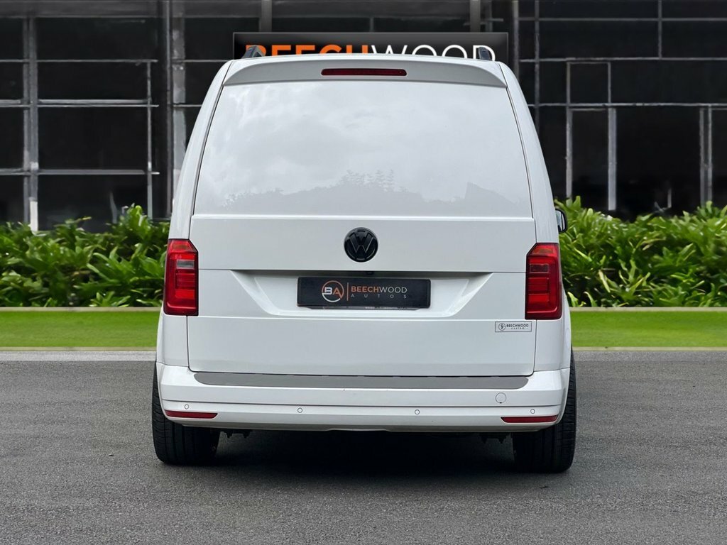 Volkswagen Caddy 2017 2.0 Tdi C20 Bluemotion Tech Highline Panel Va White #3