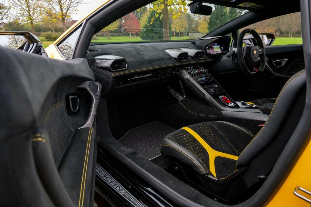 Lamborghini Huracan Petrol 2dr 202208118678279 #8