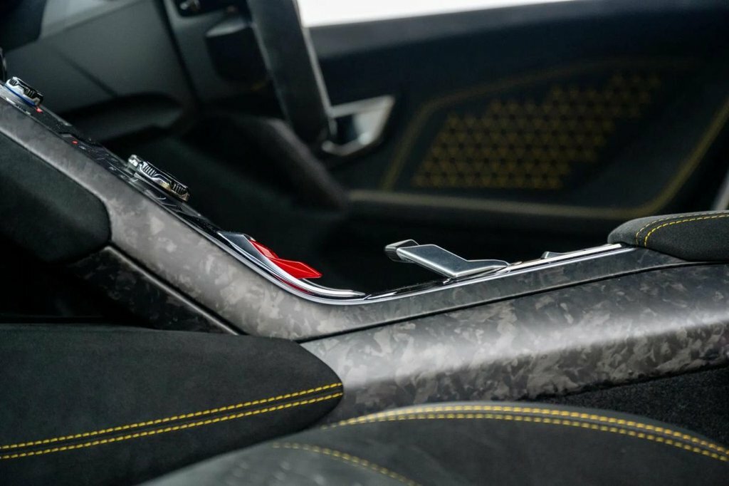 Lamborghini Huracan Petrol 2dr 202208118678279 #25