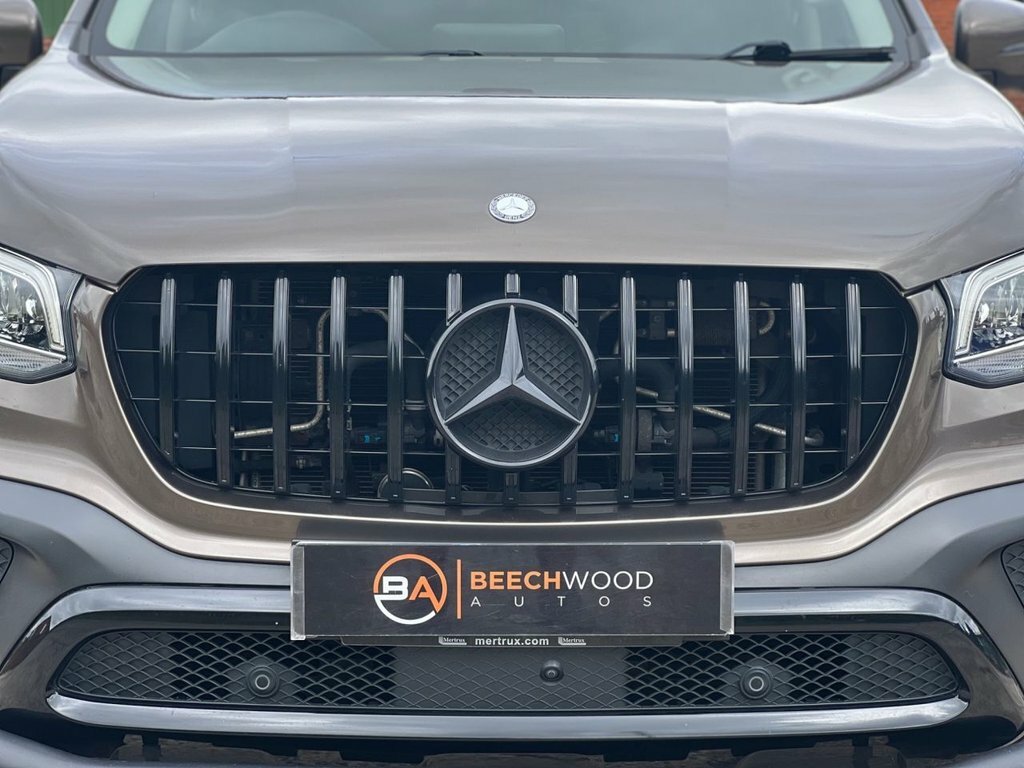 Mercedes-Benz X Class Pickup Grey #17