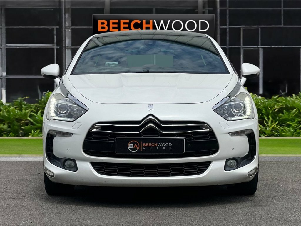 Citroen DS5 2015 2.0 Bluehdi Dsport Hatchback Eat6 White #6