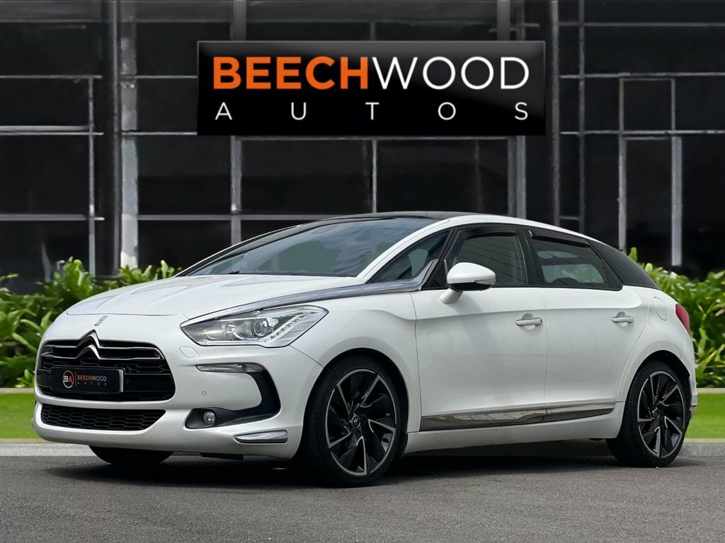 Citroen DS5 2015 2.0 Bluehdi Dsport Hatchback Eat6 White #2