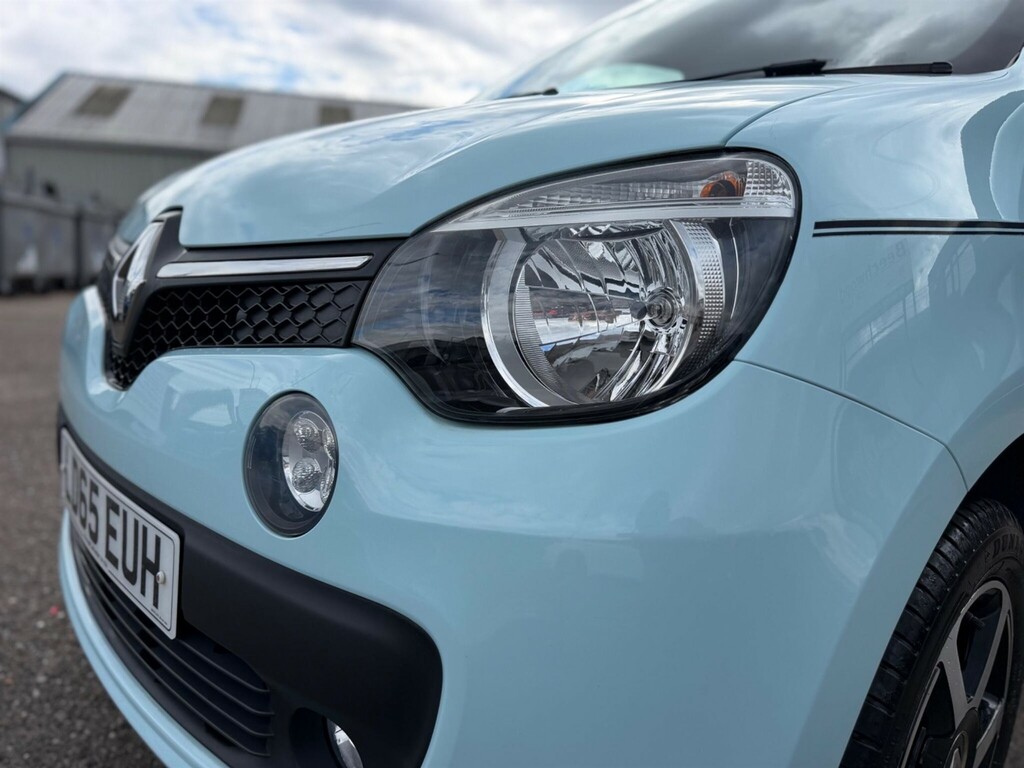 Renault Twingo Hatchback 1.0 Sce Play Euro 5 201515 White #17
