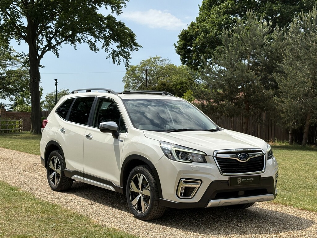 Subaru Forester Suv 2.0 I E-boxer Xe Premium 202121 White