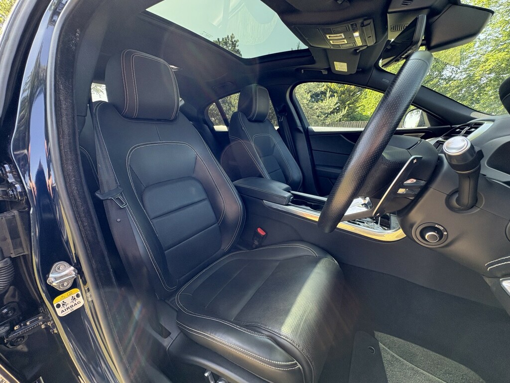 Jaguar XE Saloon 2.0 P300i R-dynamic Hse 201919 MJ19BKY Blue #4