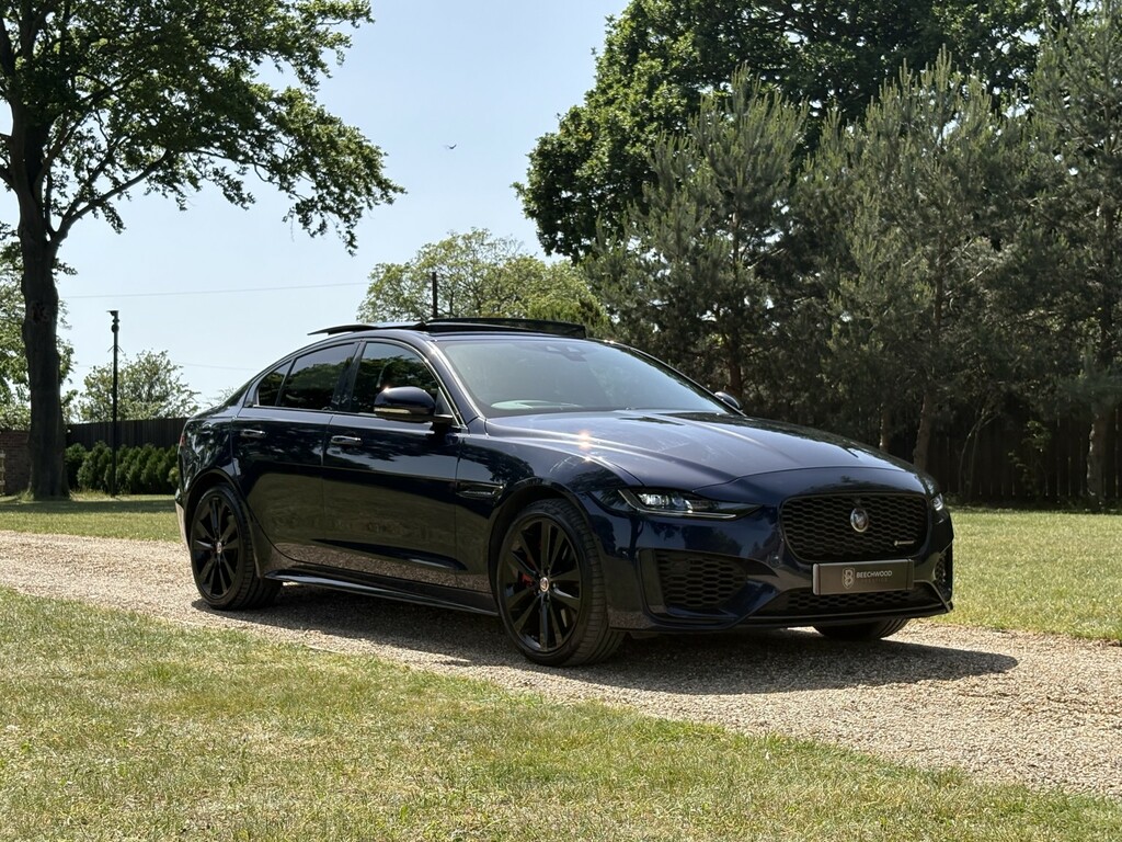 Jaguar XE Saloon 2.0 P300i R-dynamic Hse 201919 Blue
