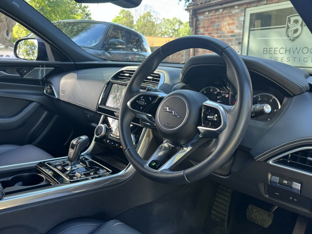 Jaguar XE Saloon 2.0 D200 Mhev R-dynamic Se 202323 FL23HJG Blue #3