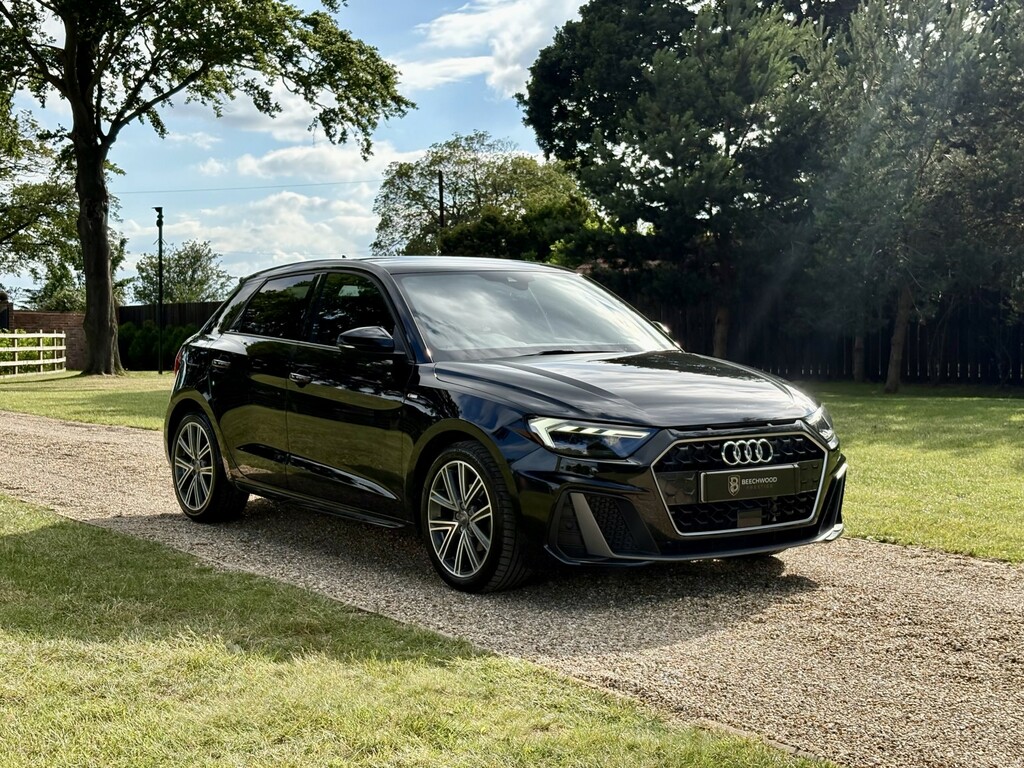 Audi A1 Hatchback 1.5 Tfsi 35 S Line 202070 Black