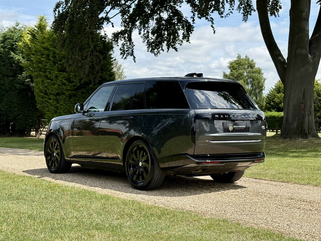 Land Rover Range Rover Suv 3.0 P440e 38.2Kwh Se 202372 WO72CVU Grey #2