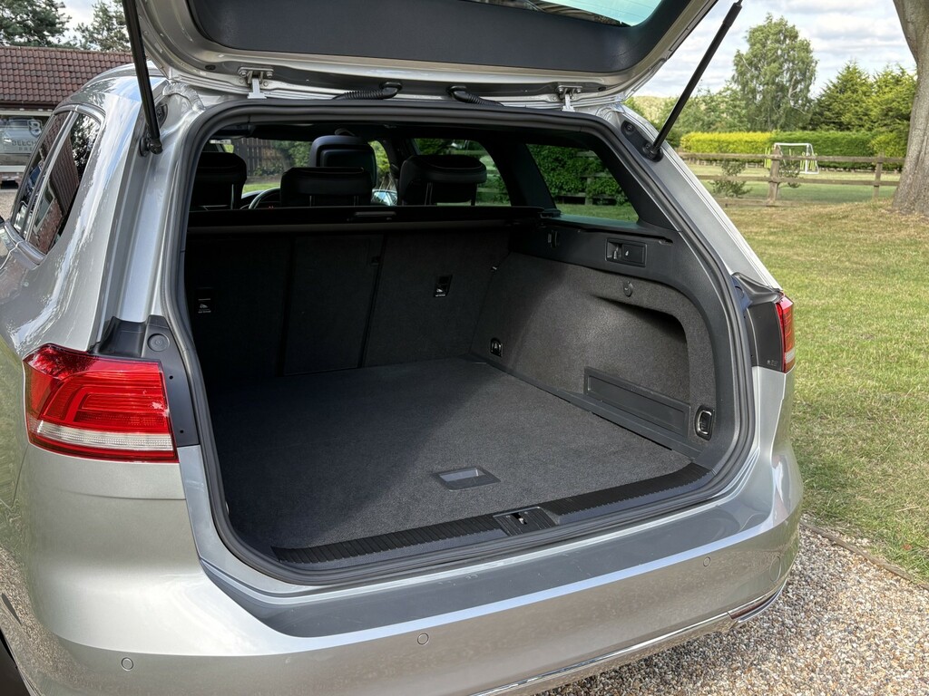 Volkswagen Passat 2.0 Tdi Bluemotion Tech R-line Euro 6 Ss Silver #28
