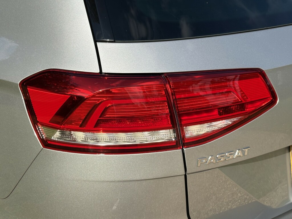 Volkswagen Passat 2.0 Tdi Bluemotion Tech R-line Euro 6 Ss Silver #23