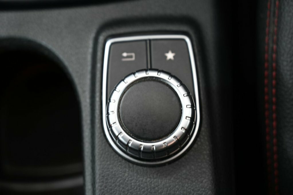 Mercedes-Benz CLA Class 2.1 Cla 220 D White #25