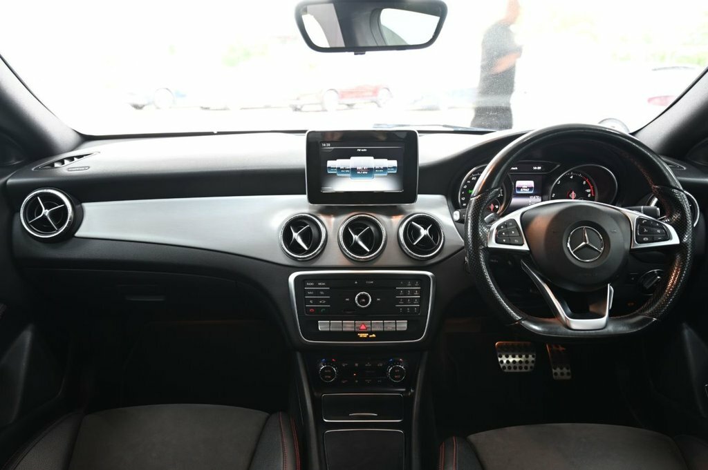 Mercedes-Benz CLA Class 2.1 Cla 220 D White #16