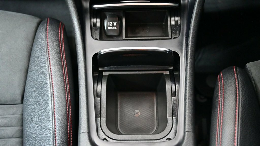 Mercedes-Benz CLA Class 2.1 Cla 220 D White #24