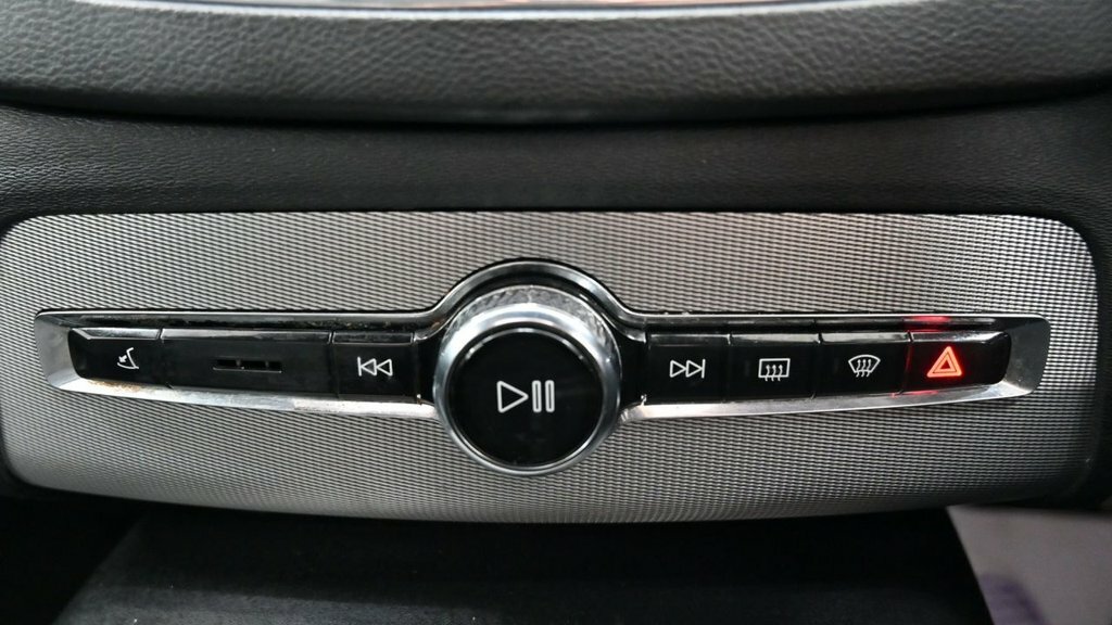 Volvo XC90 2.0 B5p 250 Inscription Awd Gtron Gold #27