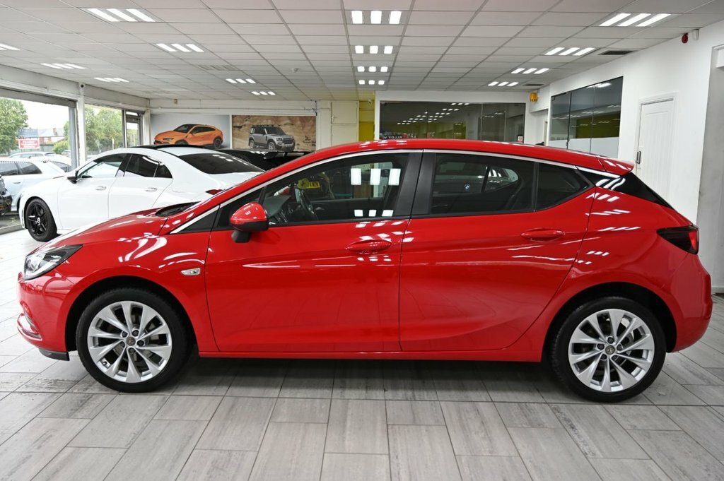 Vauxhall Astra 1.4L Energy Red #4
