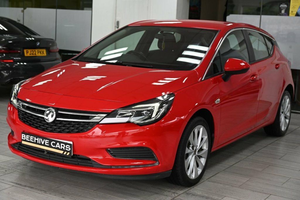 Vauxhall Astra 1.4L Energy Red #5