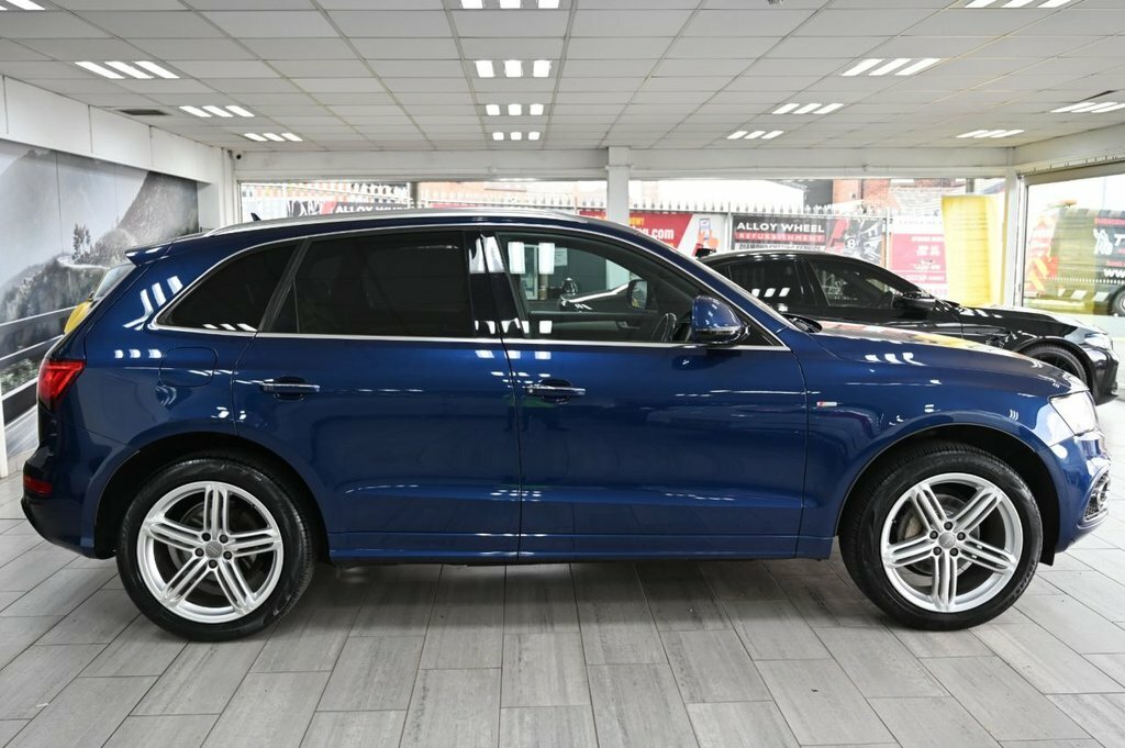 Audi Q5 2L S Line Plus Blue #3