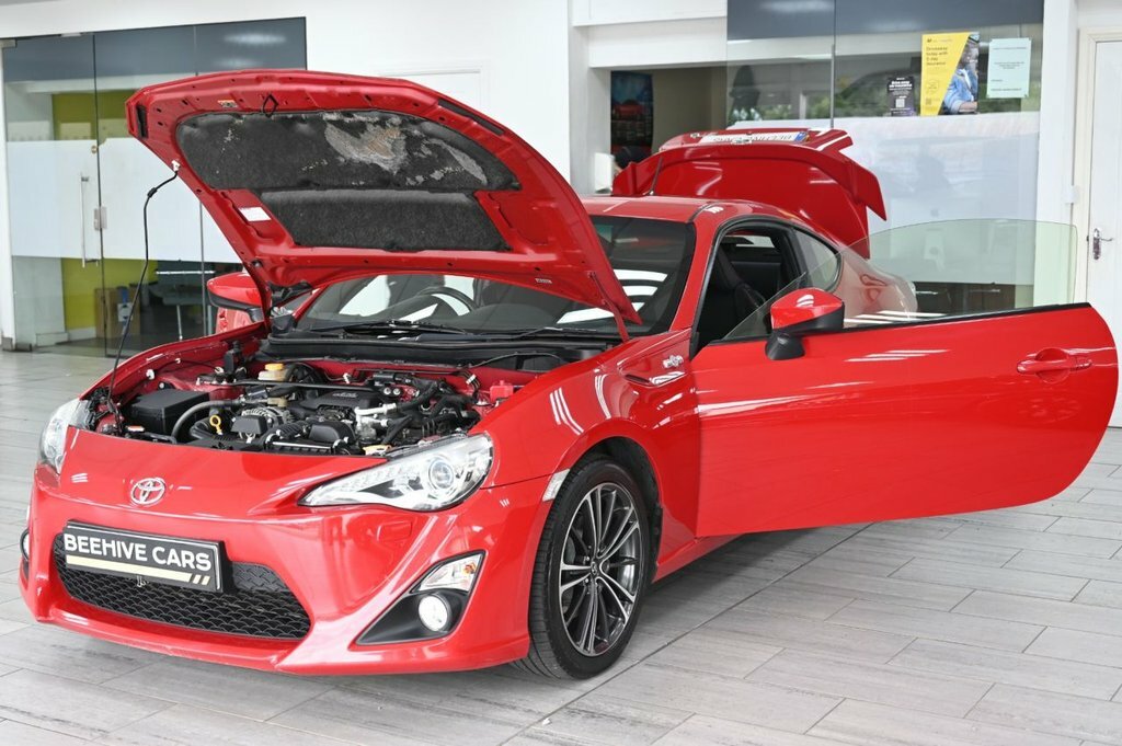 Toyota GT86 D-4s White #11