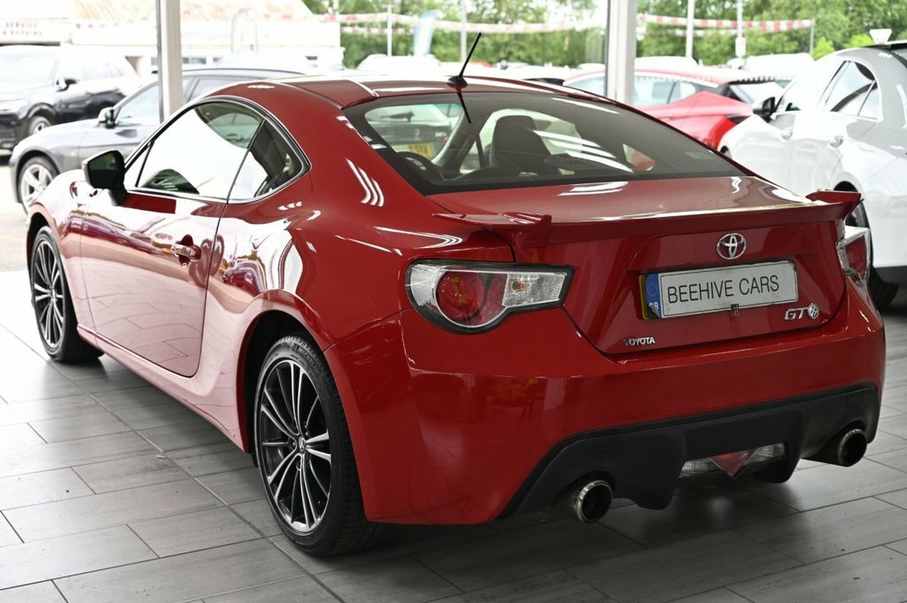 Toyota GT86 D-4s White #9