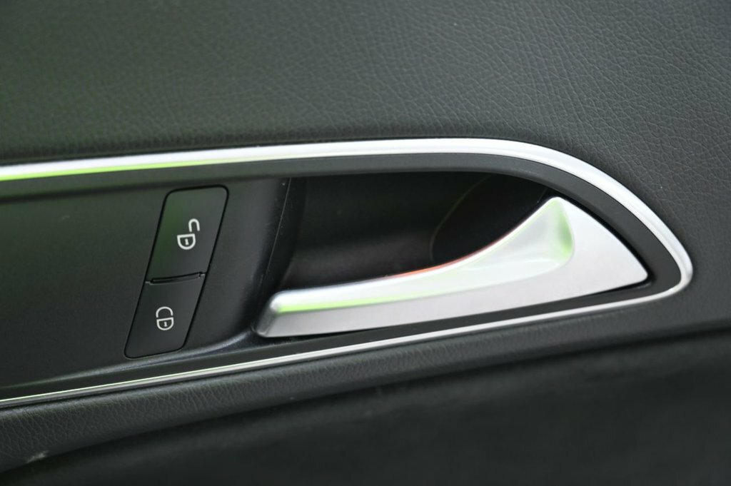 Mercedes-Benz CLA Class Cla220 Cdi Amg Grey #25
