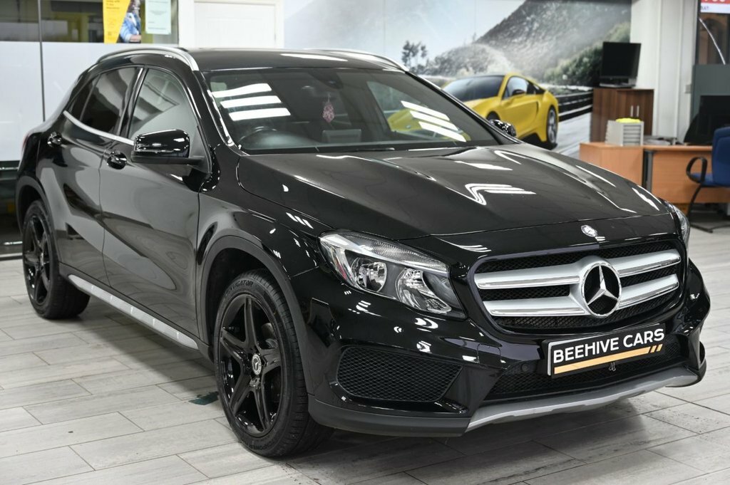 Mercedes-Benz GLA Class 2.1L Amg Line Black #2
