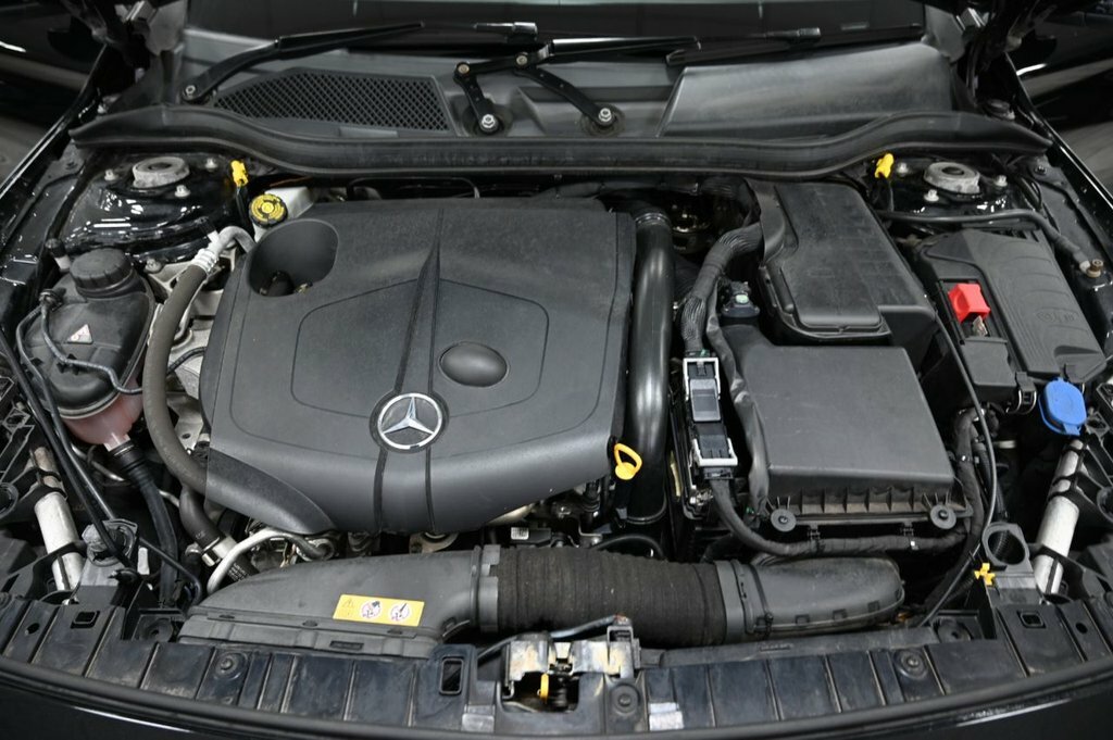 Mercedes-Benz GLA Class Suv Grey #32