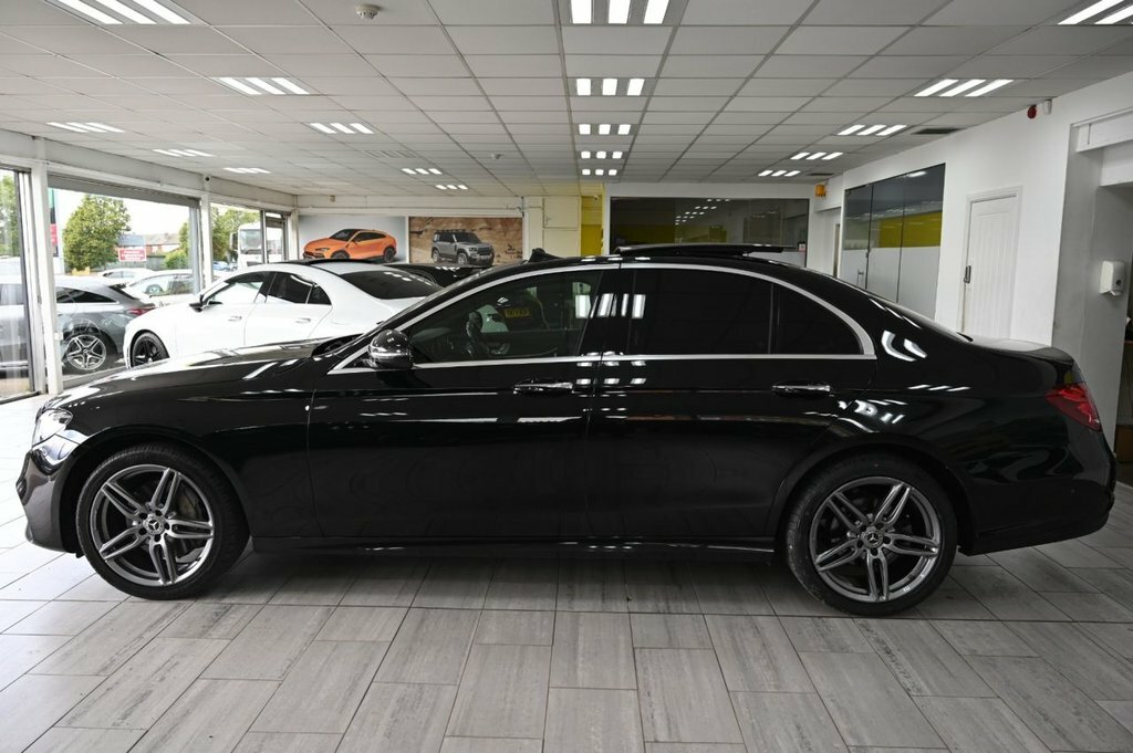 Mercedes-Benz E Class 2L Amg Line Black #4
