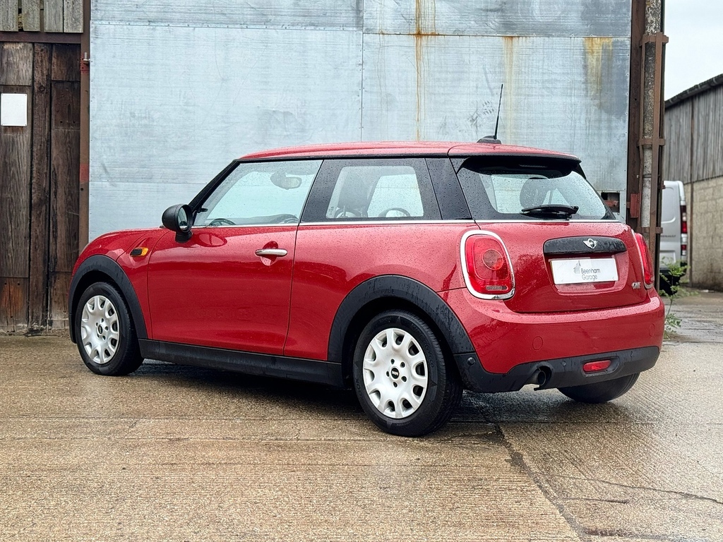 Mini Hatch One U3323 Ulez Red #6