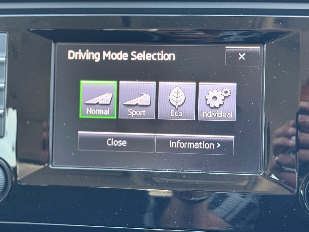 Skoda Octavia 2.0L Vrs Tsi 218 Bhp White #27