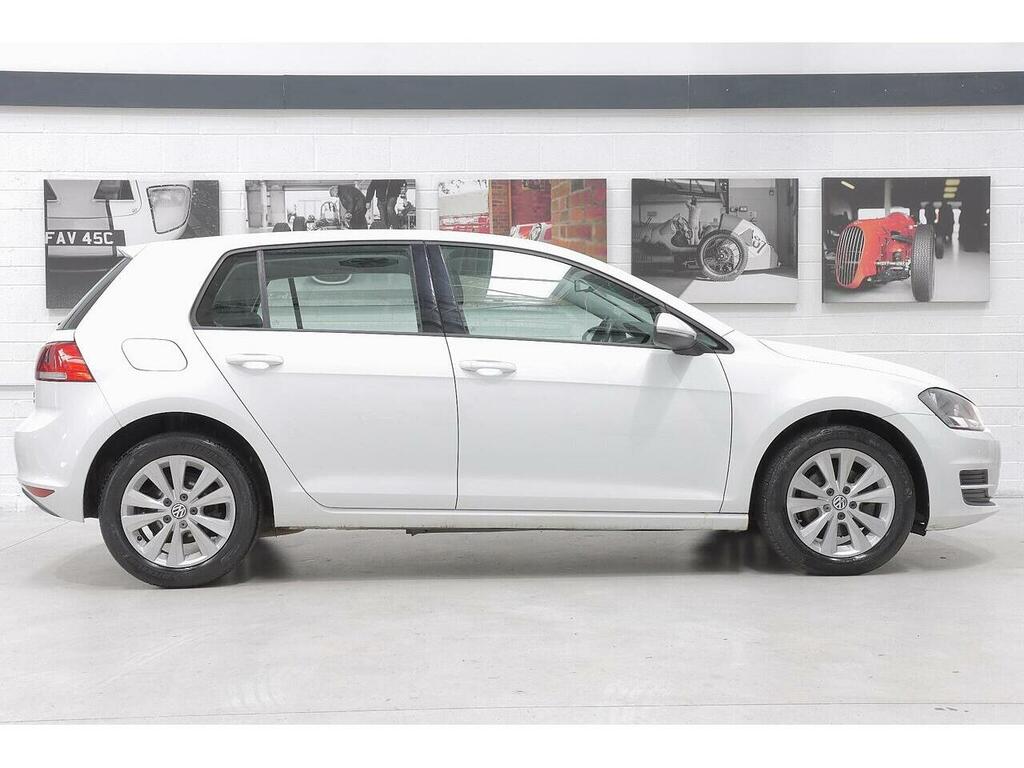 Volkswagen Golf 2.0 Tdi Bluemotion Tech Se Dsg Euro 5 Ss EY63PRZ White #2