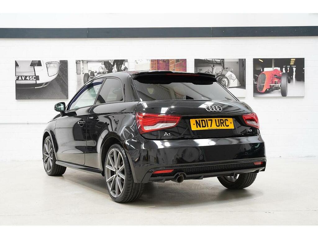 Audi A1 1.6 Tdi Black Edition Euro 6 Ss Black #4