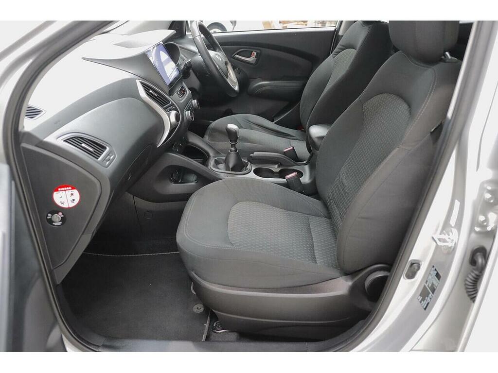 Hyundai Ix35  Black #11