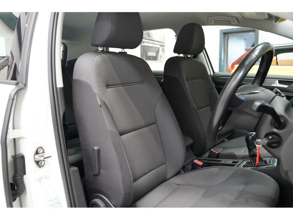 Volkswagen e-Golf 1.5 Tsi Evo Match Edition Estate Dsg Silver #14