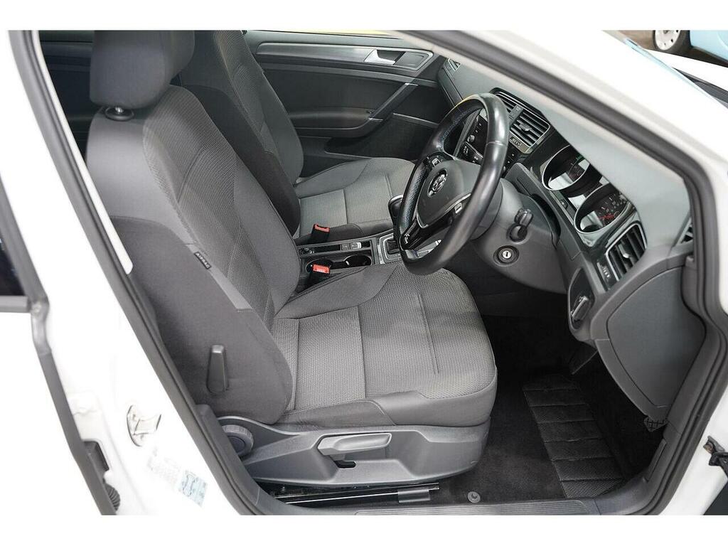 Volkswagen e-Golf 1.5 Tsi Evo Match Edition Estate Dsg Silver #9
