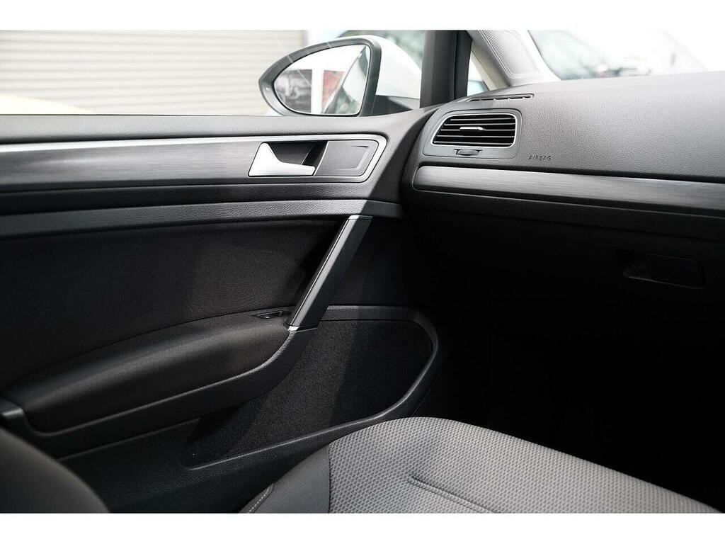 Volkswagen e-Golf 1.5 Tsi Evo Match Edition Estate Dsg Silver #25