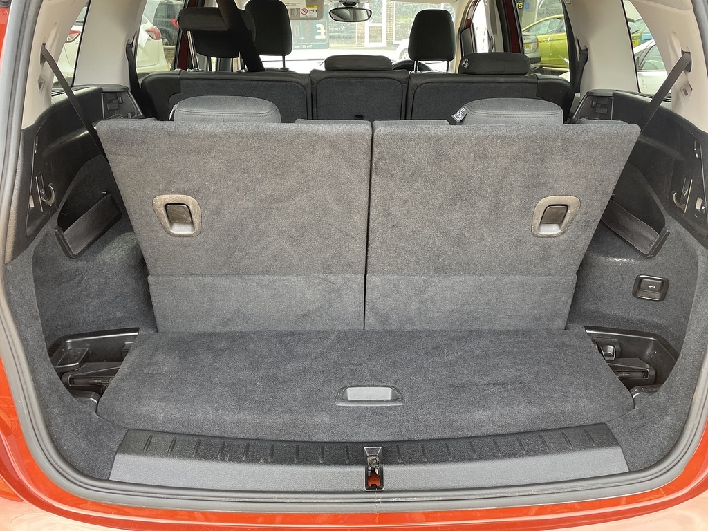 BMW 2 Series Gran Tourer 218I Se Orange #5