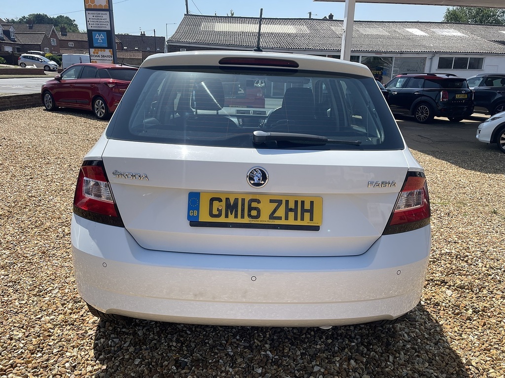 Skoda Fabia Se Tsi GM16ZHH White #4