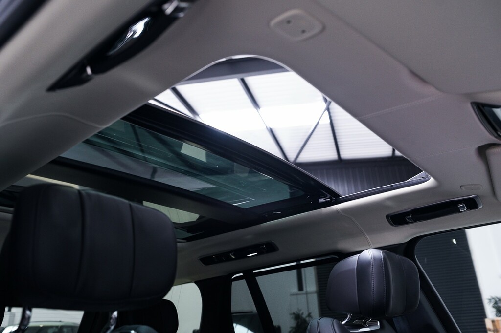 Land Rover Range Rover 3.0 P400 Mhev Suv 4W Black #4