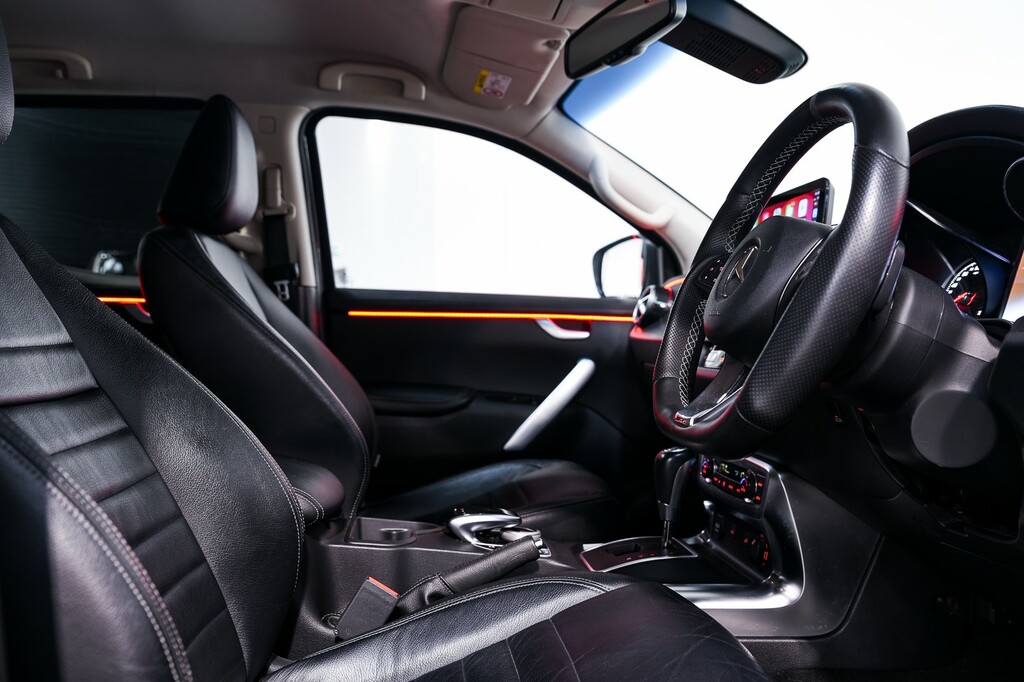 Mercedes-Benz X Class X250 D 4Matic Black #10