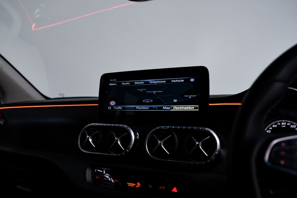 Mercedes-Benz X Class X250 D 4Matic Black #20