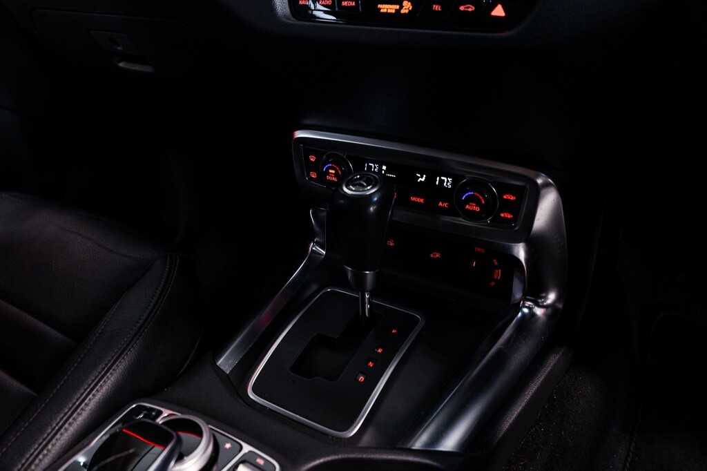 Mercedes-Benz X Class X250 D 4Matic Black #16