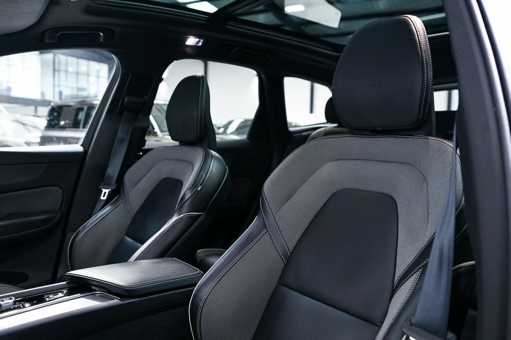 Volvo XC60 T4 Edition Red #14