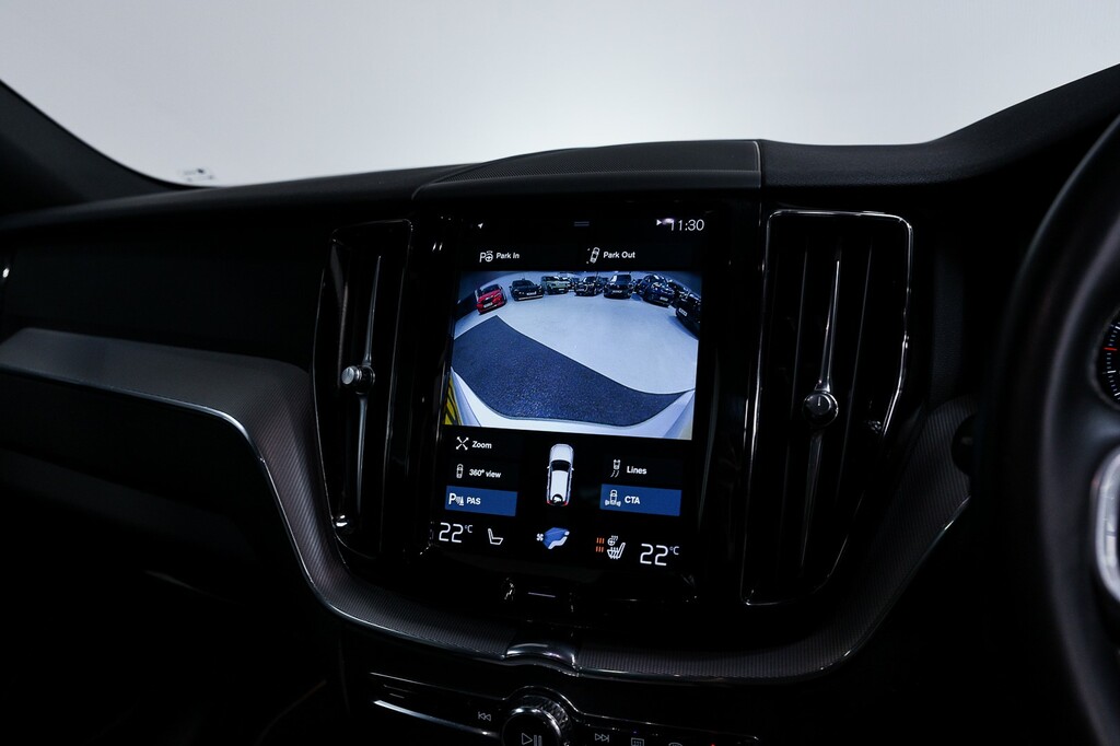 Volvo XC60 T4 Edition Red #32