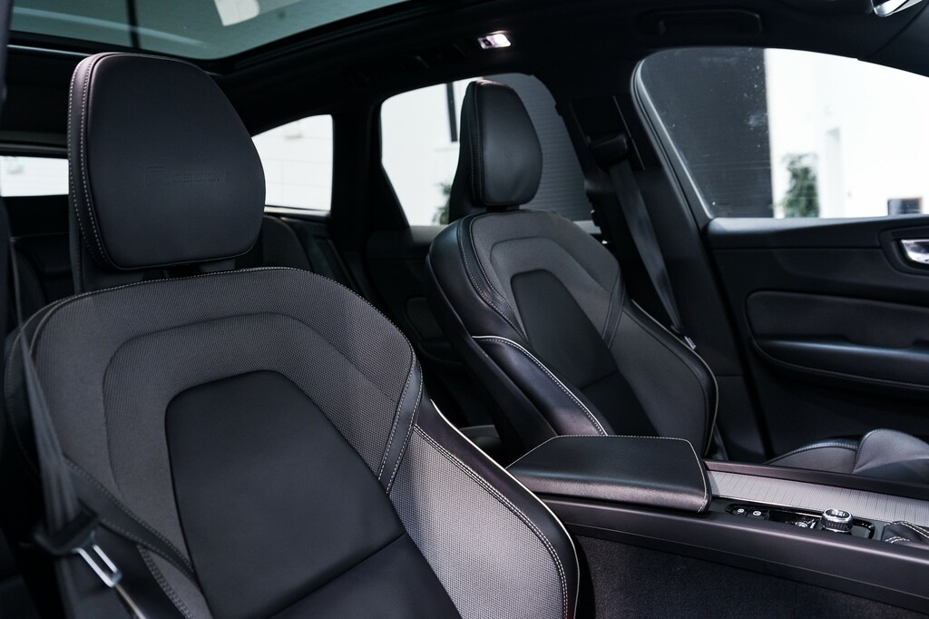 Volvo XC60 T4 Edition Red #12